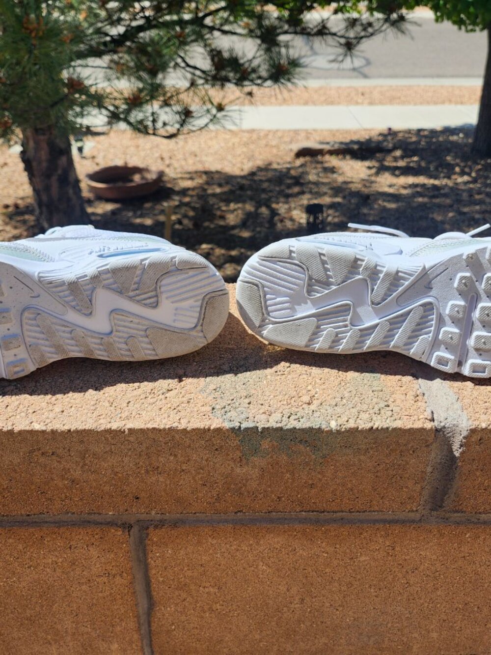 Nike Air Max EXCEE Women Athletic Shoes White/Platinum Sz 9 AUTHENTIC - Picture 8 of 10